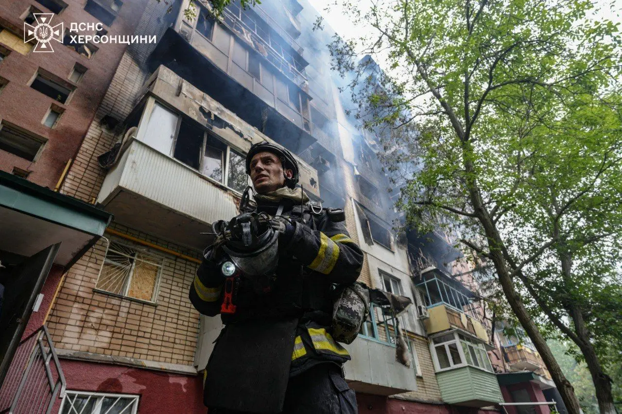 Ουκρανία: 16 νεκροί και 86 τραυματίες από ρωσικά πλήγματα το τελευταίο 24ωρο – Μαζική επίθεση με drones στη Χερσώνα