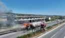 Φωτιά και εκρήξεις σε νταλίκα στην Εθνική Οδό Μουδανιών-Θεσσαλονίκης - ΦΩΤΟ και ΒΙΝΤΕΟ