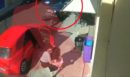 Βίντεο-σοκ στη Ναύπακτο: Αυτοκίνητο κόντεψε να πέσει σε μητέρα και παιδί - «Βούτηξαν» σε μαγαζί για να σωθούν