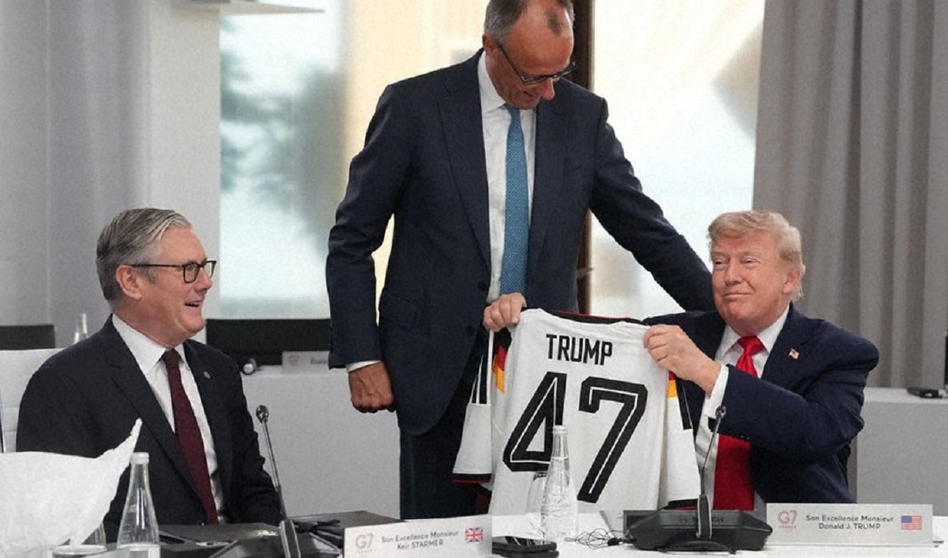 G7: Από το «εγώ είμαι το αφεντικό», στο κόψιμο του τσιγάρου και τη φανέλα με το «47» – Οι στιγμές που έκλεψαν την παράσταση