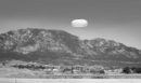 Πεντάγωνο: Στη δημοσιότητα νέα αρχεία για UFO – Βίντεο και αναφορές για μυστηριώδεις «σφαίρες» στον ουρανό