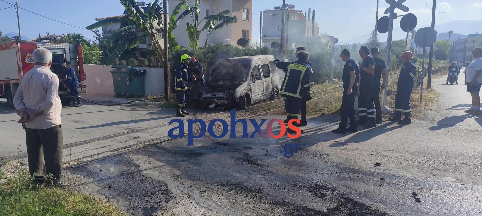 Βραχνέικα: Βανάκι λαμπάδιασε
