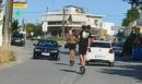 Χαλκίδα: Ανήλικοι με πατίνια - «πυραύλους» έτρεχαν με 70 χλμ/ώρα στο αντίθετο ρεύμα