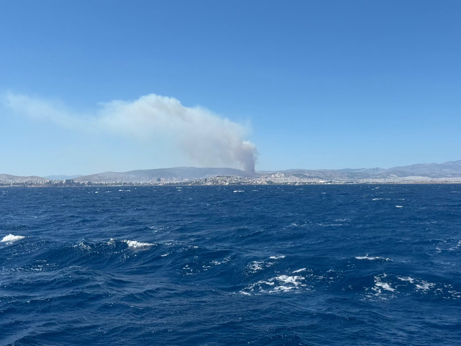Φωτιά στην Περιφερειακή Αιγάλεω