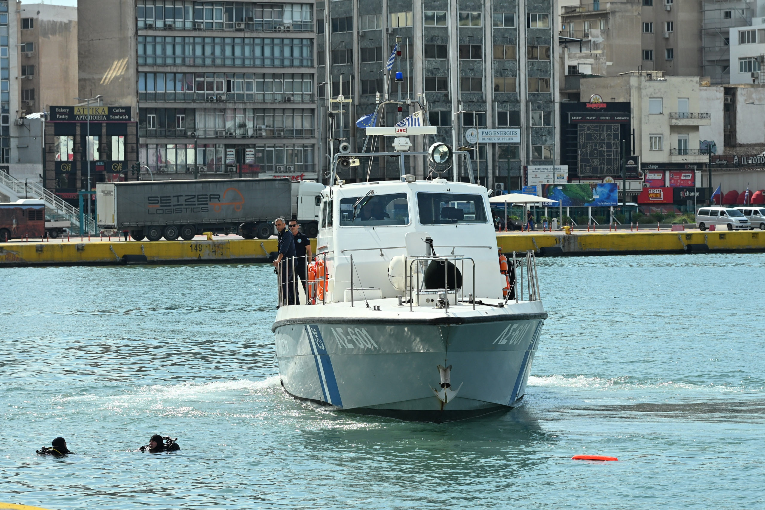 Θεσσαλονίκη: Αγνοείται 69χρονος έπειτα από ανατροπή σκάφους – Σώθηκε η σύζυγός του