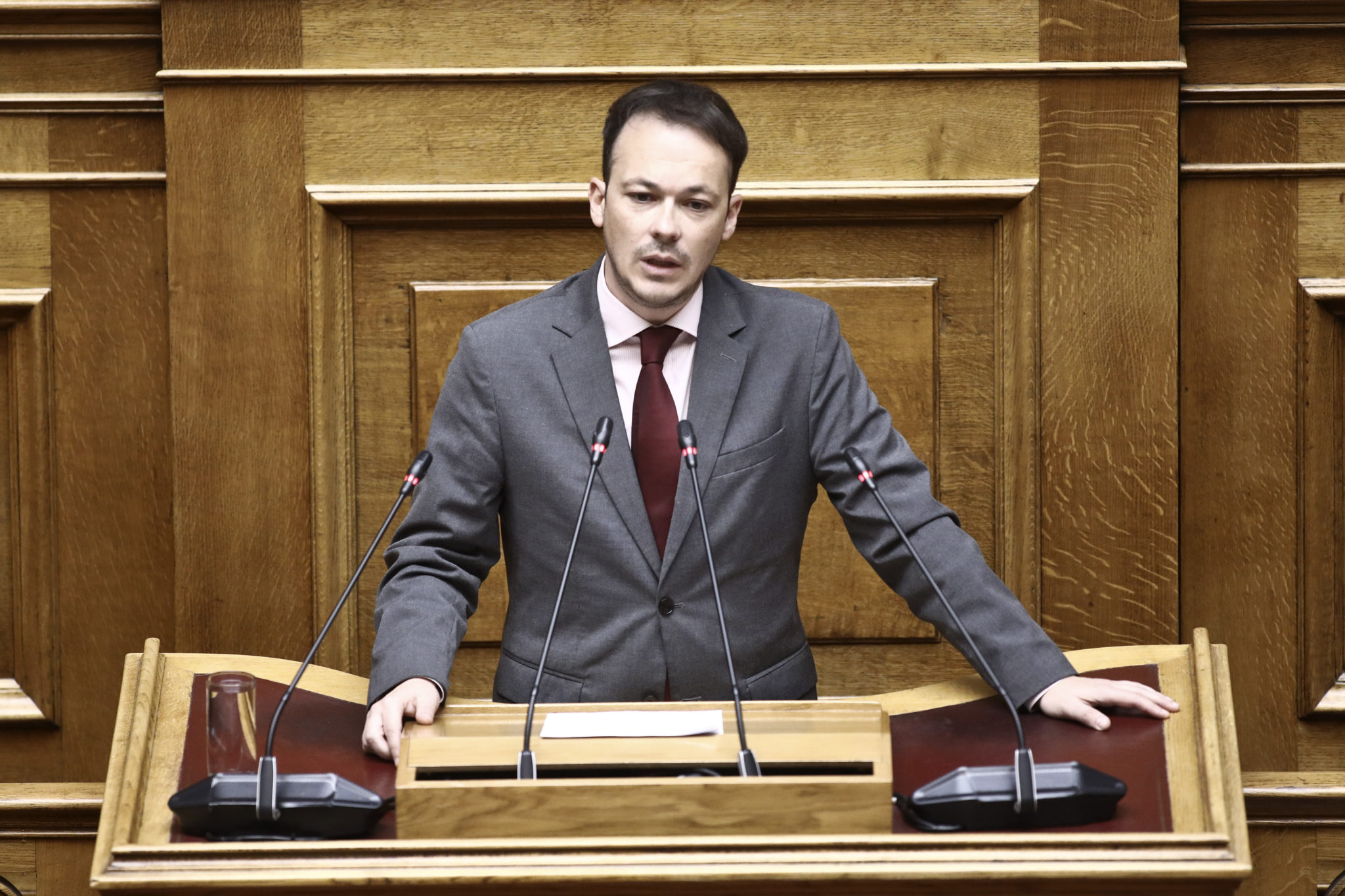 Ο Μίλτος Ζαμπάρας