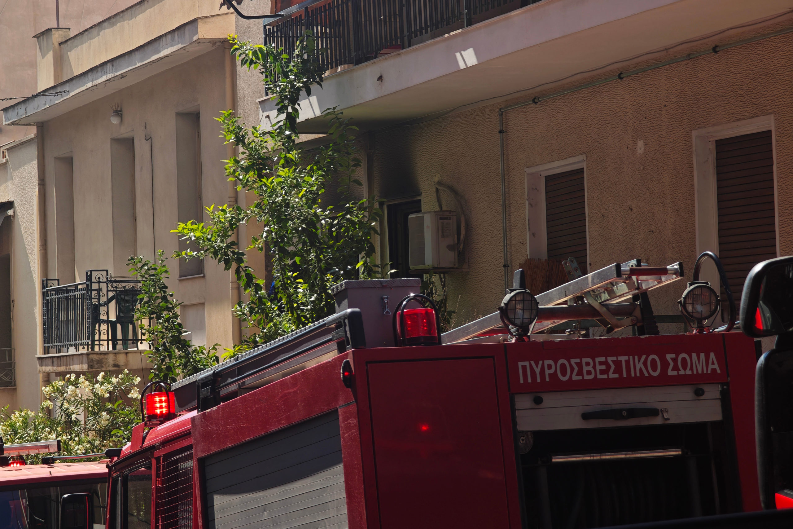 Φωτιά σε διαμέρισμα στα Πατήσια. Νεκρή μία ηλικιωμένη