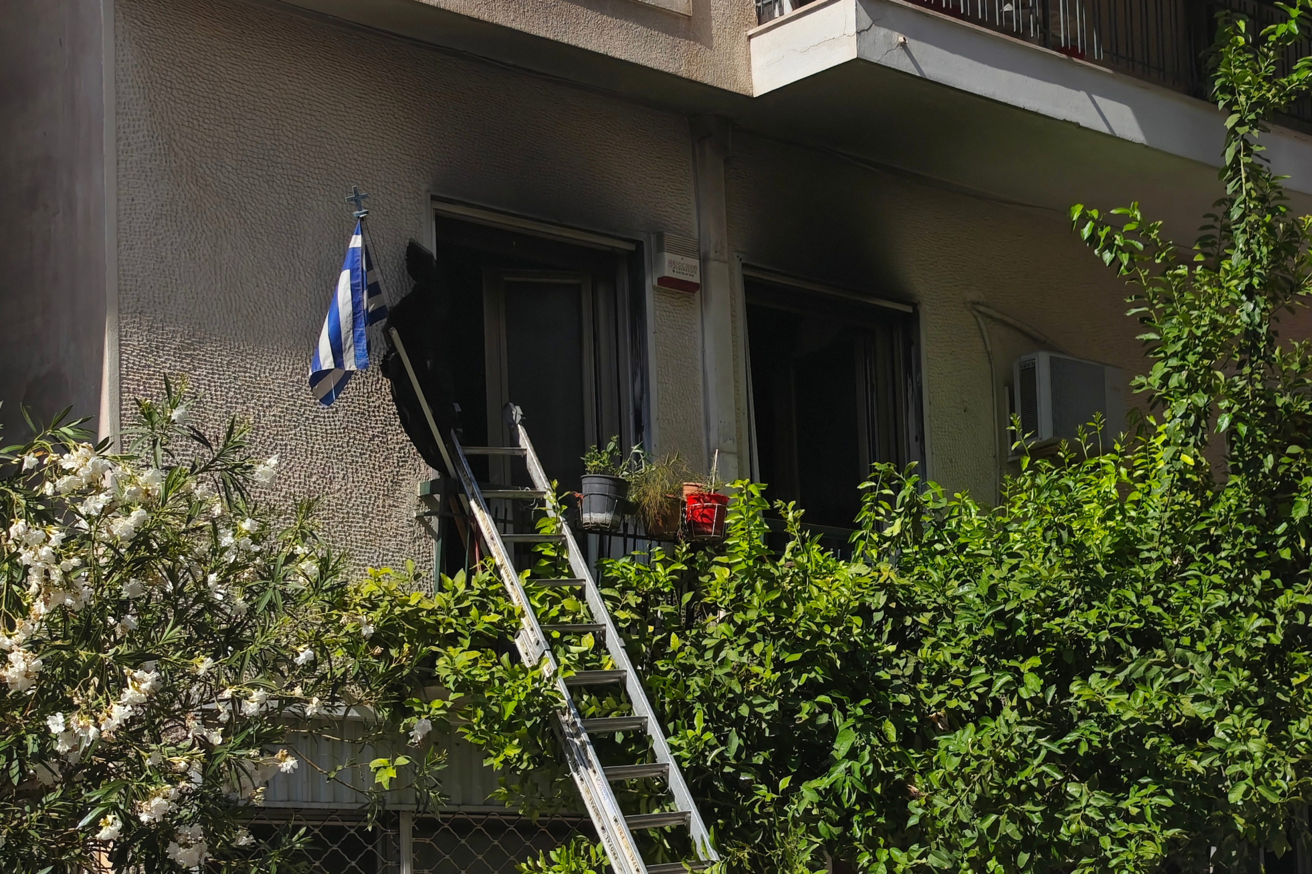 Φωτιά σε διαμέρισμα στα Πατήσια. Νεκρή μία ηλικιωμένη
