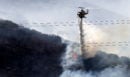 Θεσσαλονίκη: Μαίνεται η φωτιά στο Δερβένι - Επιχειρούν 120 πυροσβέστες και 10 εναέρια μέσα - Δείτε βίντεο και φωτογραφίες