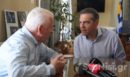 Λέσβος: Συνάντηση Τσίπρα με Μουτζούρη - «Ήταν καθηγητής μου, είχα πάρει 9 στο μάθημά του»