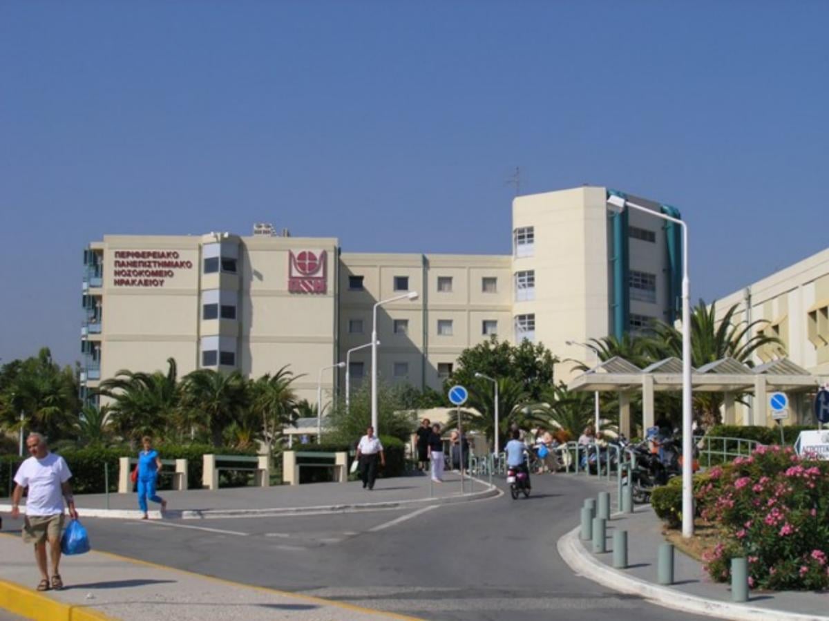 Κρήτη: Κρίσιμες ώρες για το 2χρονο παιδί που έπεσε σε πισίνα – Η γιατρός μητέρα του έσωσε τη ζωή με ΚΑΡΠΑ