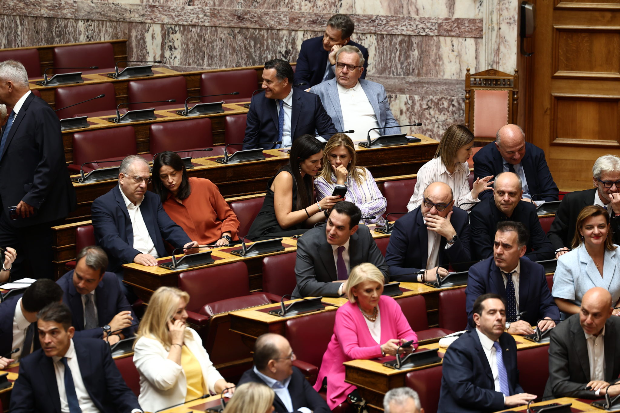 Βουλή - Συνταγματική Αναθεώρηση