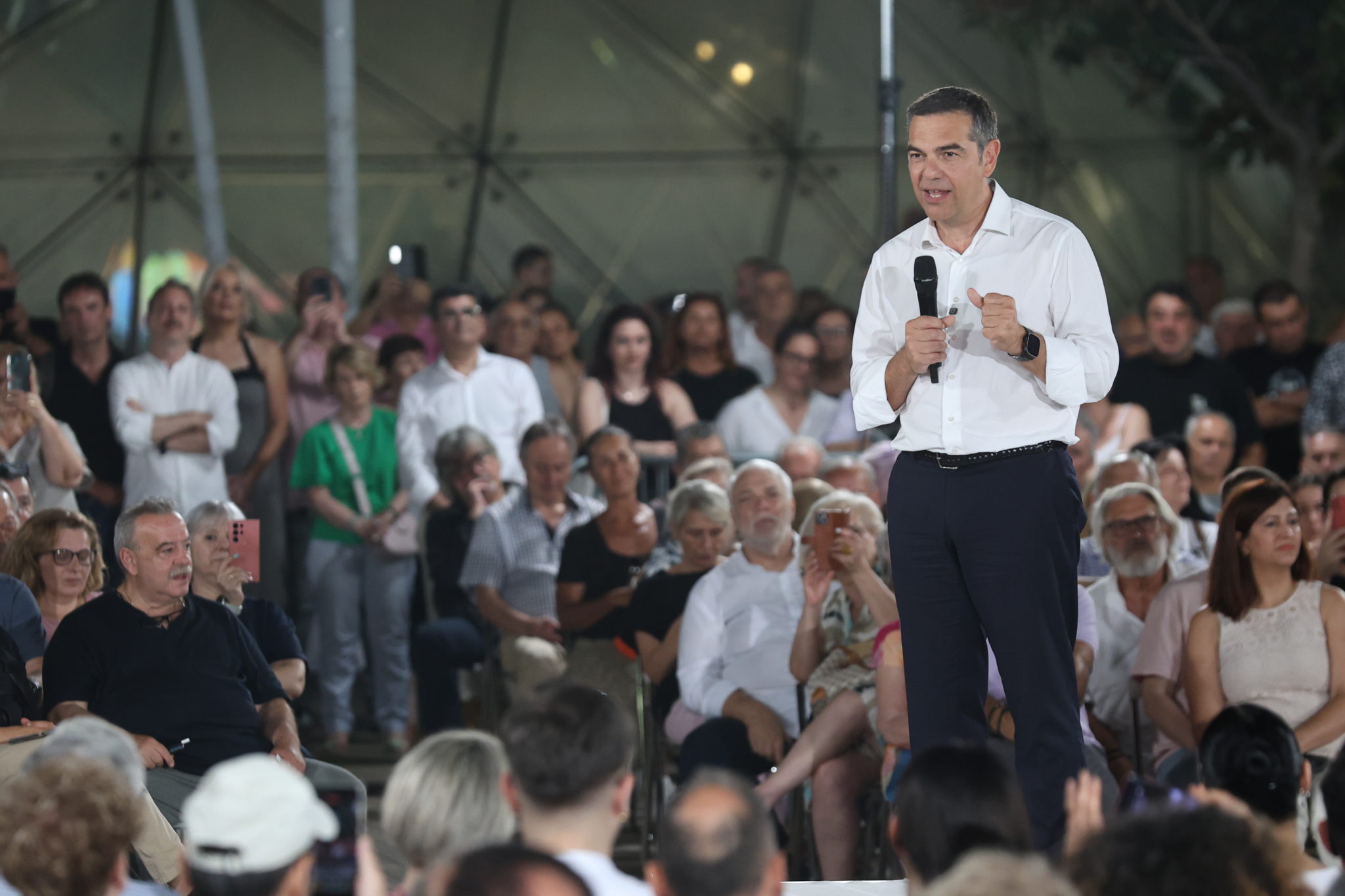 Αλέξης Τσίπρας, Περιστέρι, ΕΛΑΣ