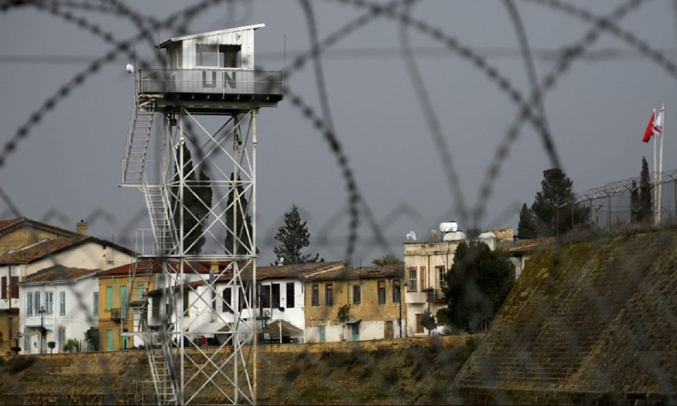 Έκθεση – κόλαφος ΟΗΕ για Κύπρο: Στρατιωτικοποιείται η νεκρή ζώνη – Εύθραυστη η κατάσταση σε Πύλα και Βαρώσια