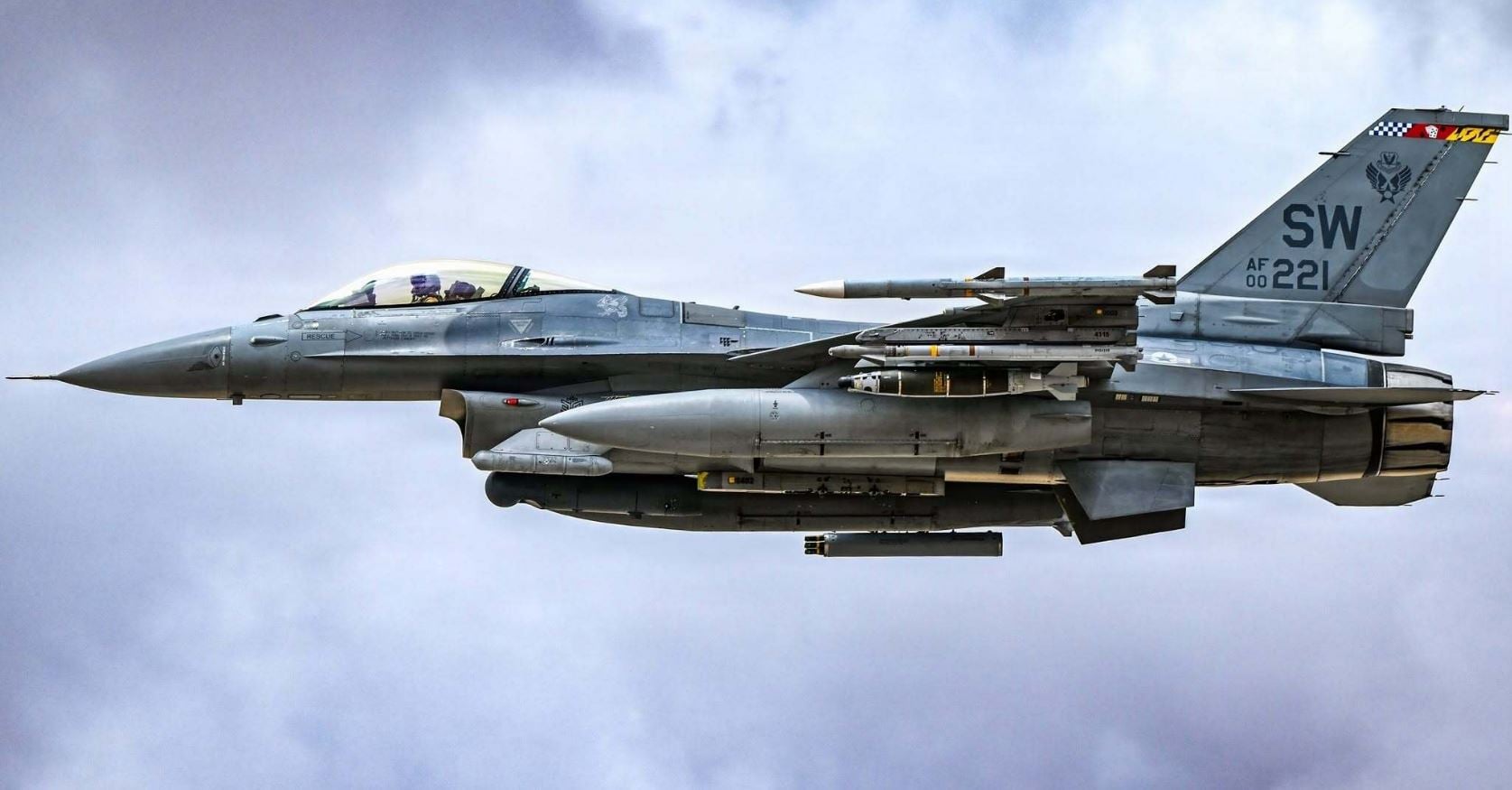 Ουκρανία: Πτώση μαχητικού F-16 κατά τη διάρκεια αποστολής – Σώος ο πιλότος