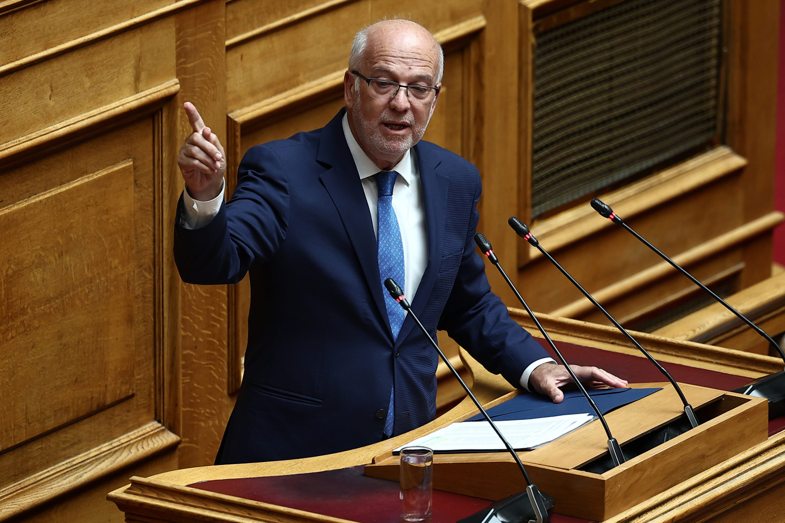 Φλωρίδης: Έχουμε επιχείρηση απαξίωσης της διαδικασίας αναθεώρησης από μια αντιπολίτευση που «αυτοδιαλύεται»