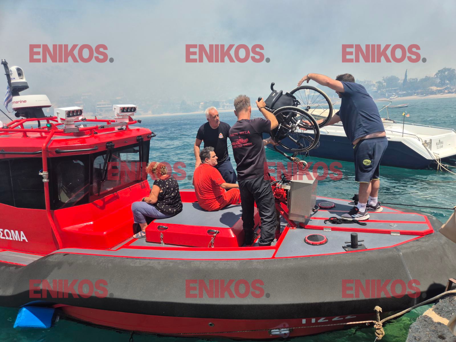 Βίντεο από την επιχείρηση απεγκλωβισμού στον Αγ. Βασίλειο: «Έχουν απομακρυνθεί 100 με 150 άτομα» λέει στο enikos.gr ο αντιπεριφερειάρχης Βοιωτίας