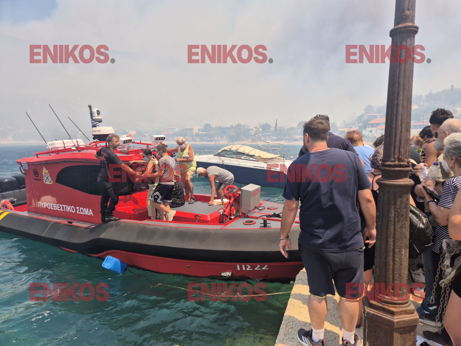 Φωτιά στη Βοιωτία: Εκκένωση στον Άγιο Βασίλειο