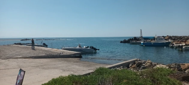 Κρήτη- Σφακιά- ψαράς