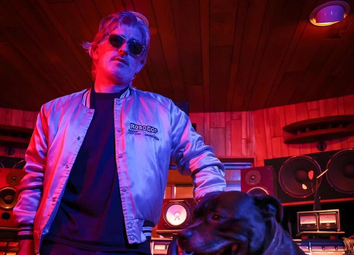 Ο Γάλλος DJ Kavinsky βρέθηκε νεκρός στο σπίτι του στο Παρίσι