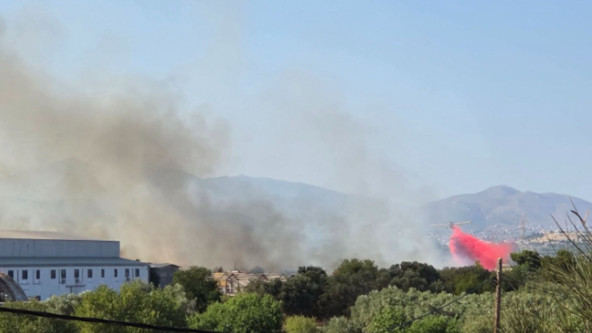 Υπό έλεγχο η φωτιά σε χαμηλή βλάστηση στο Κορωπί – ΒΙΝΤΕΟ