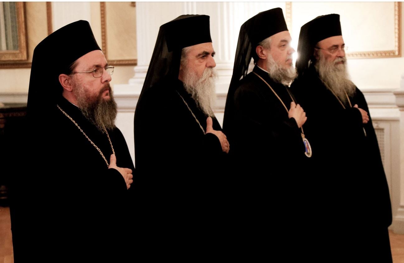 Μητροπολίτες: Πήρε ΦΕΚ το νέο πλαίσιο για τις αποδοχές – Αυτοί είναι νέοι μισθοί, τι θα ισχύσει για επιδόματα και έξτρα παροχές