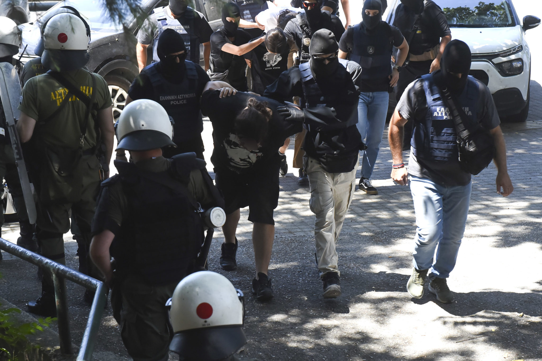 Δολοφονία Βάγιας Νέστορα: Στον Εισαγγελέα οι τρεις συλληφθέντες