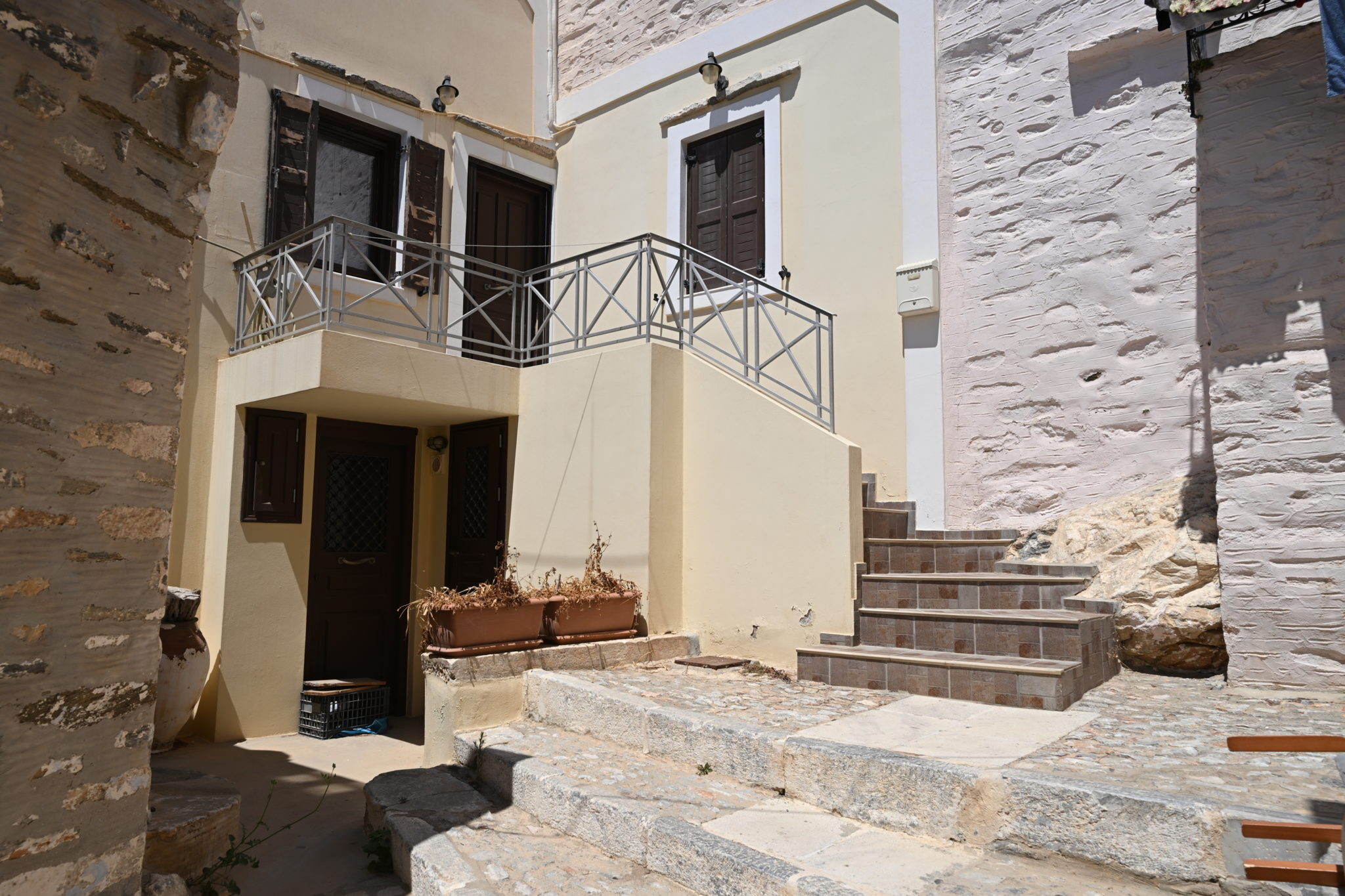 ΣΥΡΟΣ