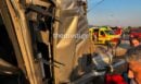 Ανετράπη νταλίκα στην Εθνική Οδό Αθηνών–Θεσσαλονίκης - Τραυματίστηκε ο οδηγός - ΦΩΤΟ