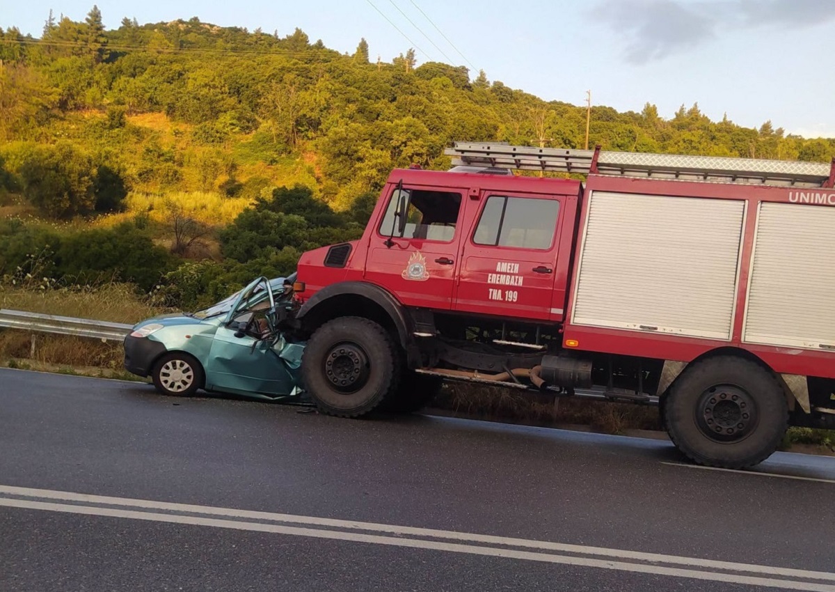 Θανατηφόρο τροχαίο στην Σπάρτη: Δύο νεκροί έπειτα απο σύγκρουση αυτοκινήτου με πυροσβεστικό όχημα