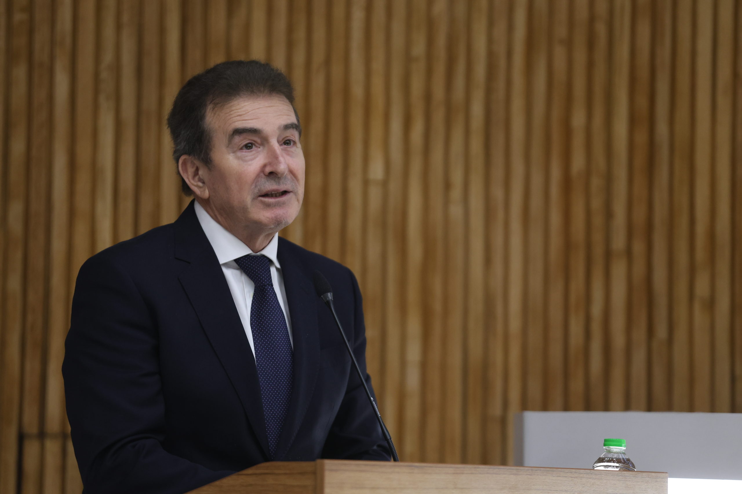 Χρυσοχοΐδης: «Η Δημοκρατία μας είναι πολύ ισχυρή, πάντα νικάει στο τέλος»