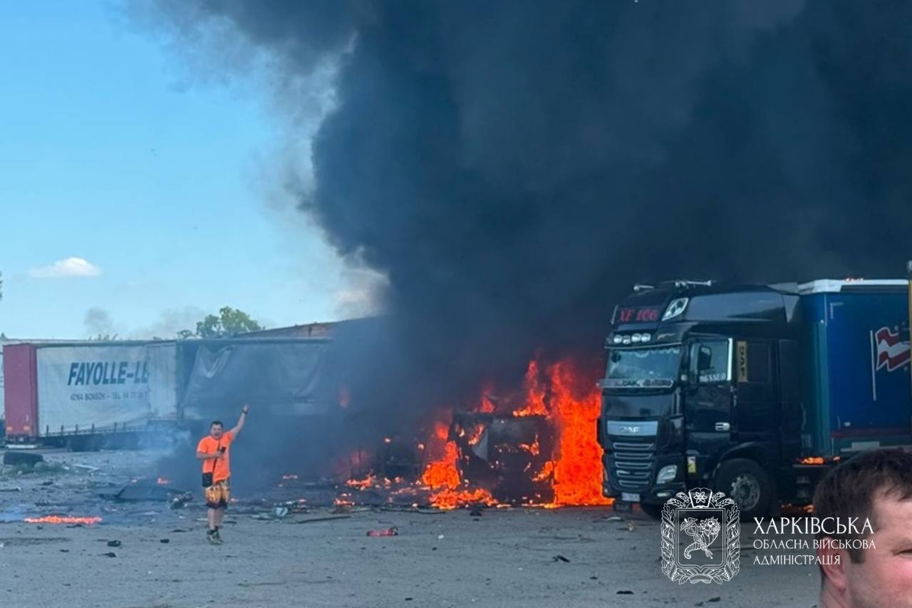 Σφυροκόπημα της Ρωσίας στην Ουκρανία: Οκτώ νεκροί, 66 τραυματίες – Βαρύ πλήγμα στη Ζαπορίζια