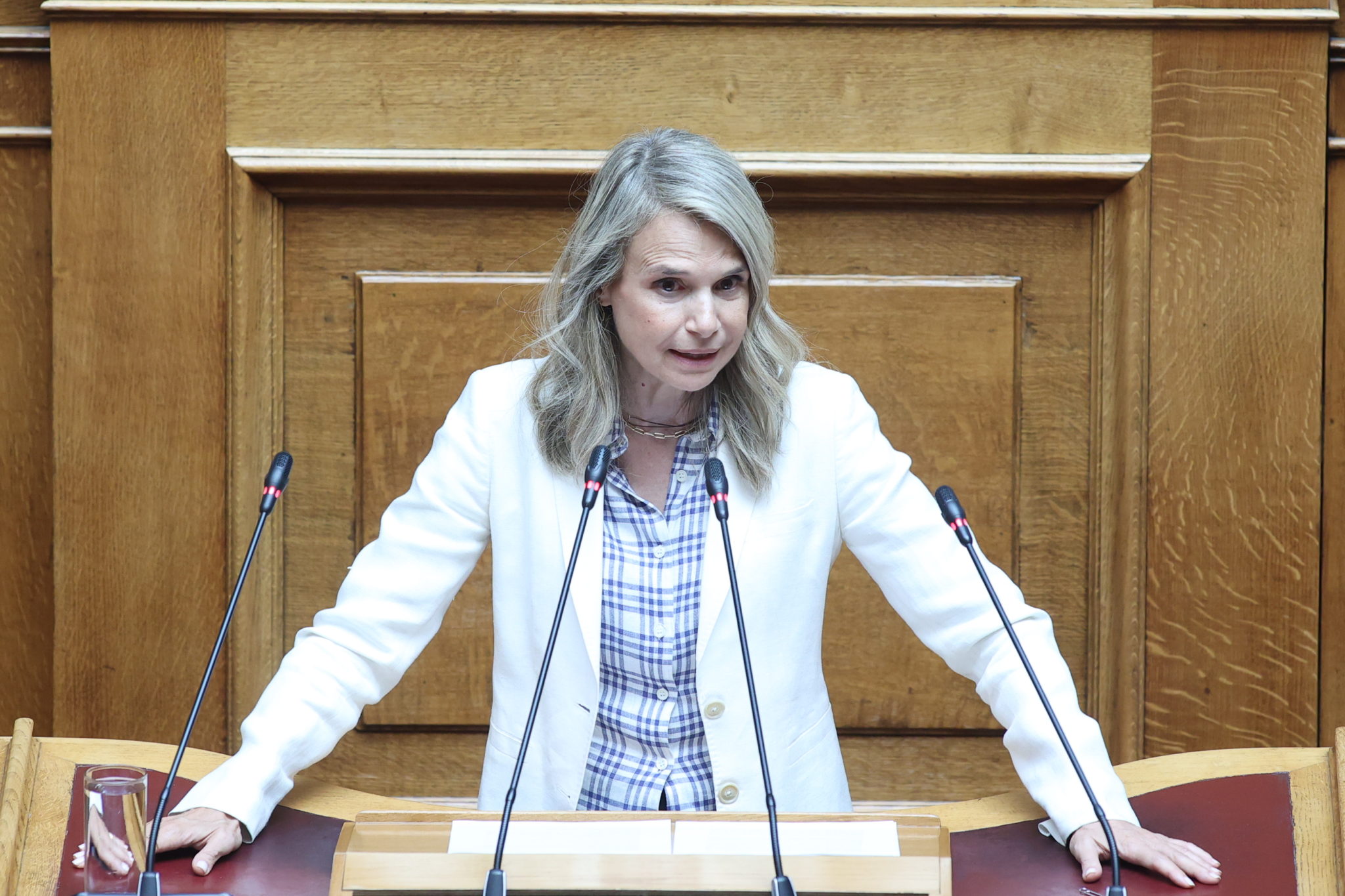 Μιλένα Αποστολάκη