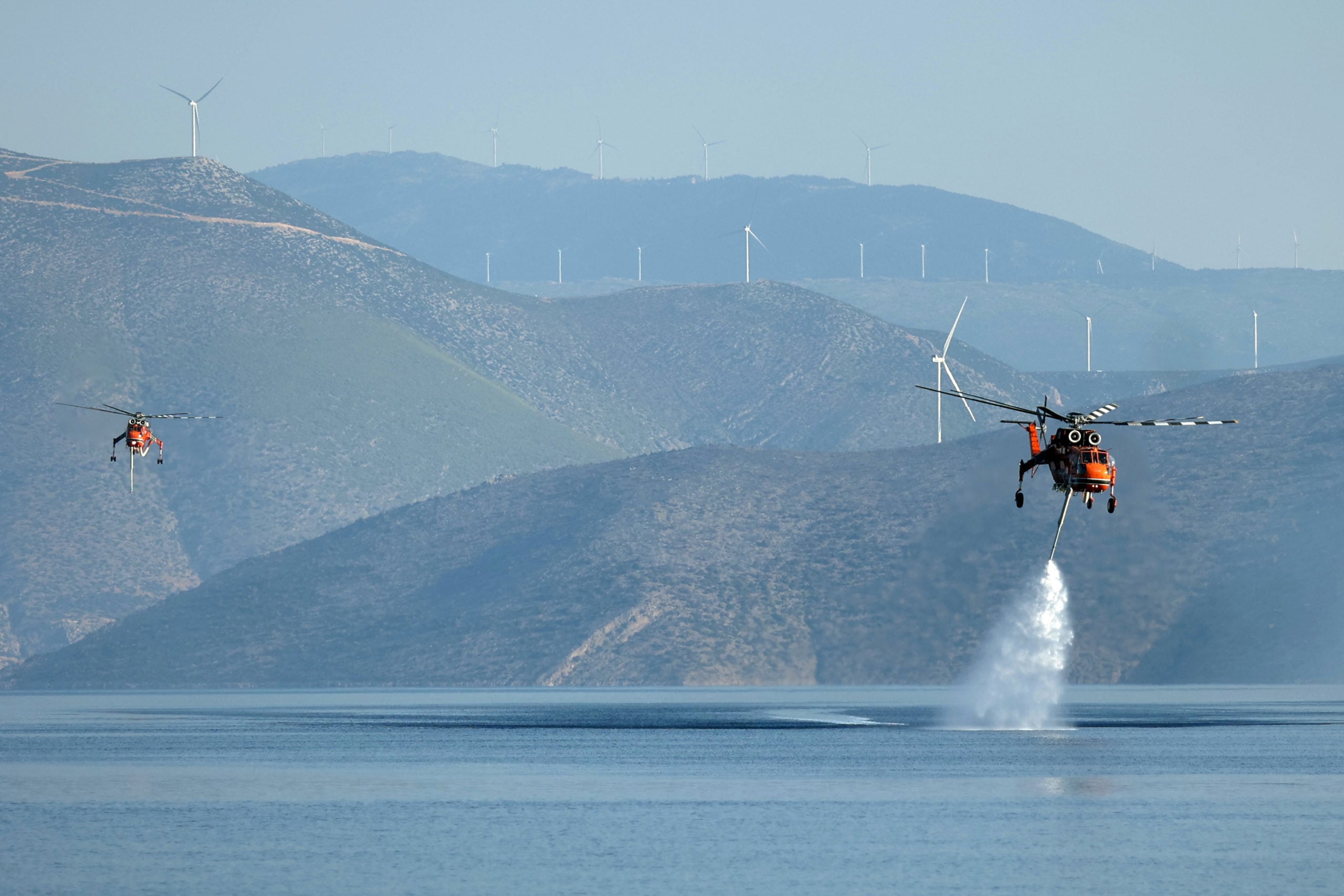 Μπαράζ συλλήψεων για εμπρησμό μέσα σε μόλις πέντε ημέρες – Εντατικοί έλεγχοι και πρόστιμα που φτάνουν το 1 εκατ. ευρώ