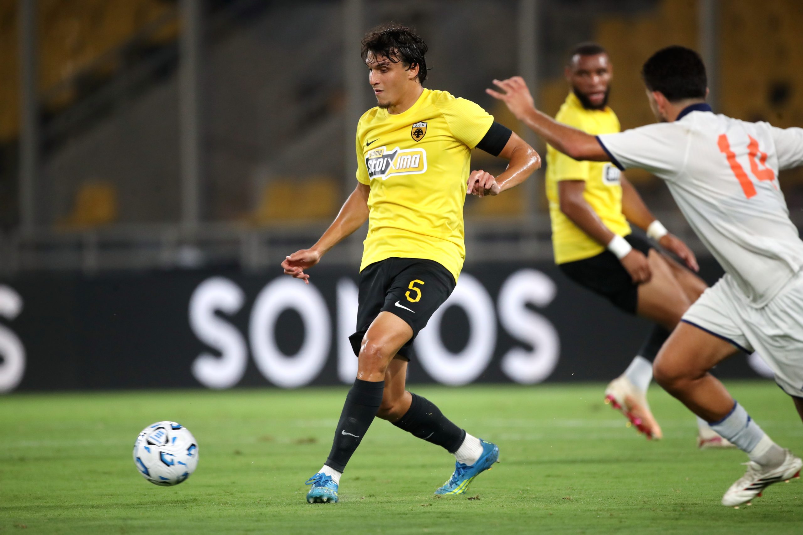 4-0 η ΑΕΚ σε φιλικό την Καλλιθέα με χατ τρικ του Γκατσίνοβιτς – Δείτε βίντεο