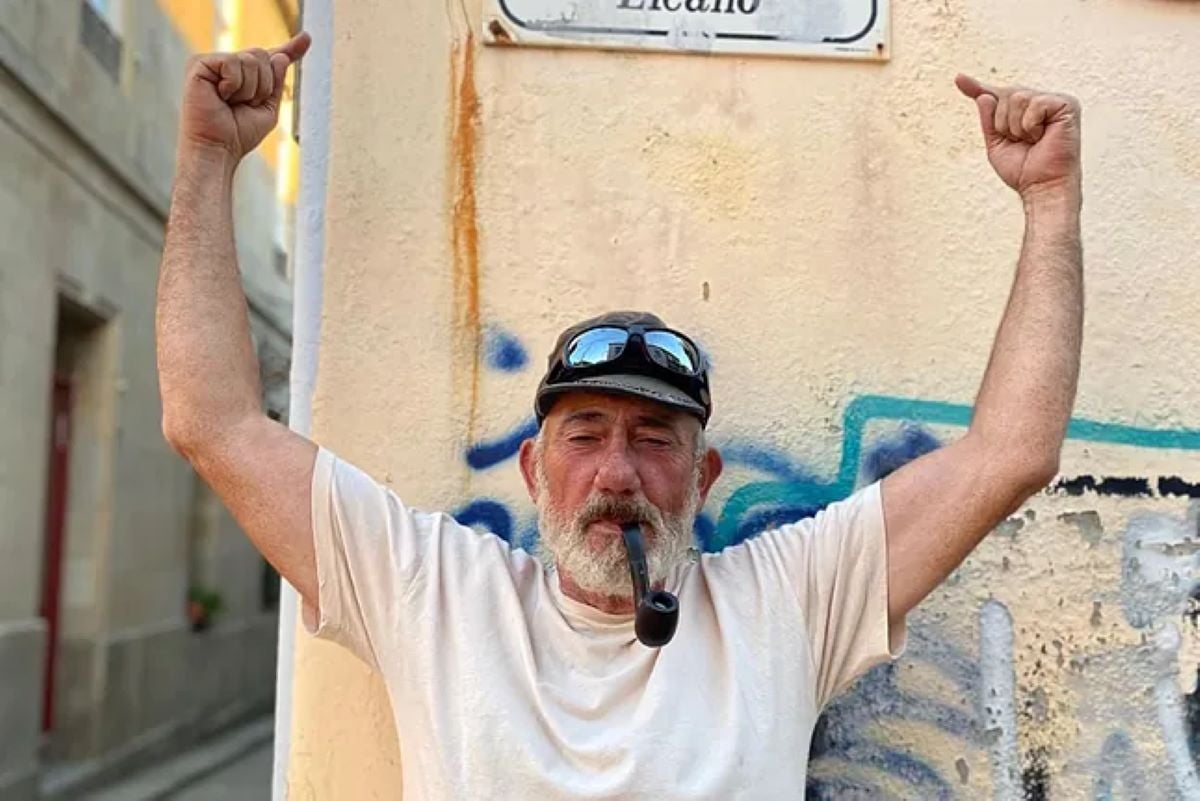 «Μέχρι να βρεθεί, δεν θα φύγω»: Δράμα στην Πύλο με τη σύζυγο του Ισπανού επιχειρηματία που αγνοείται στο Ιόνιο – Τι αποκαλύπτει η οικογένειά του