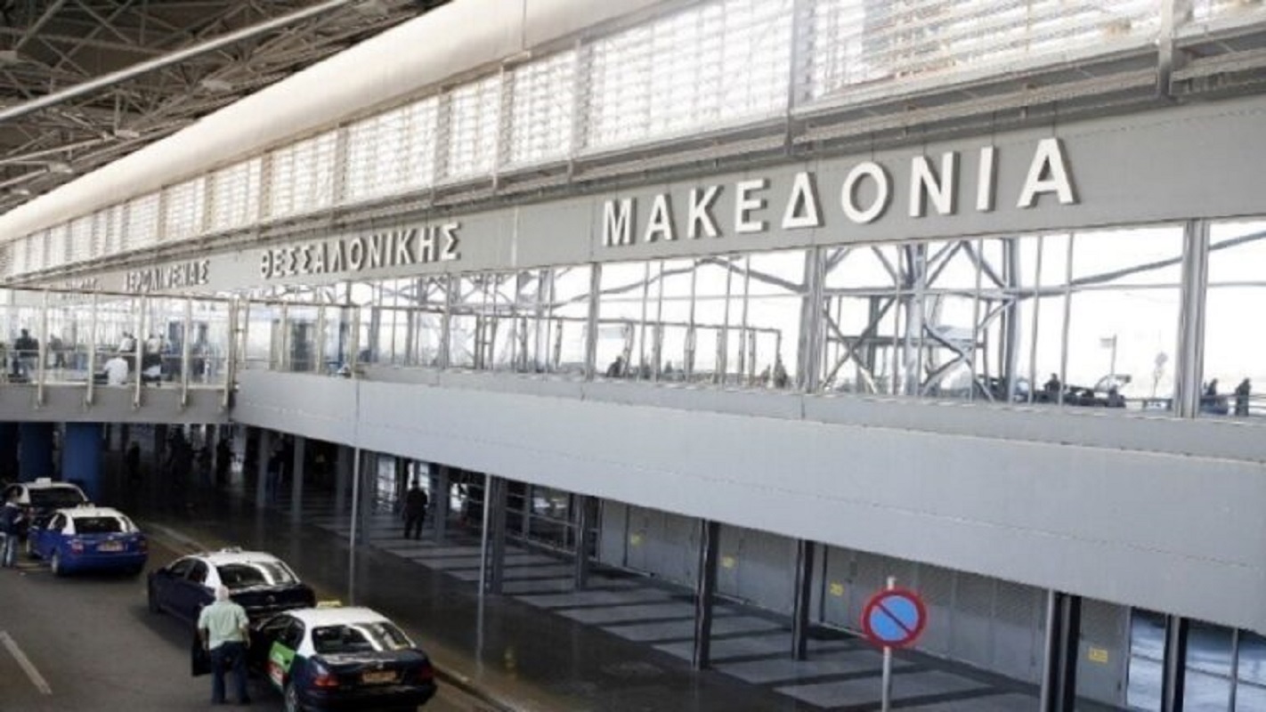Πανικός σε πτήση από Νιουκάστλ προς Ηράκλειο: Μεθυσμένος 42χρονος επιτέθηκε σε επιβάτες και πλήρωμα – Αναγκαστική προσγείωση του αεροσκάφους