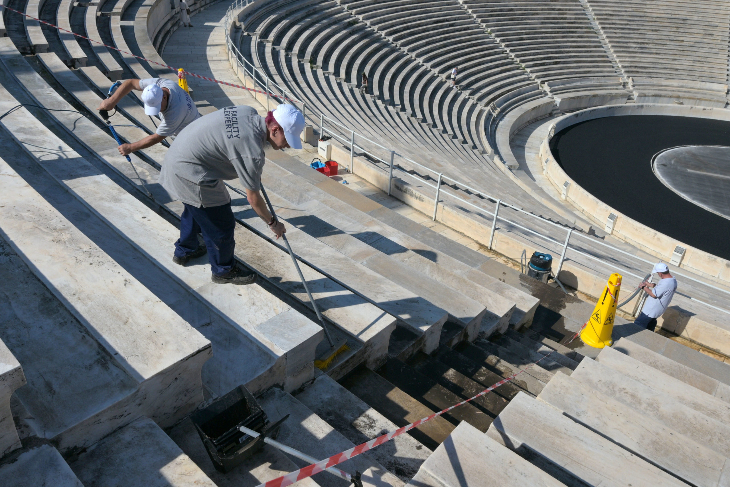 Παναθηναϊκό Στάδιο, Καλλιμάρμαρο, καθαρισμός