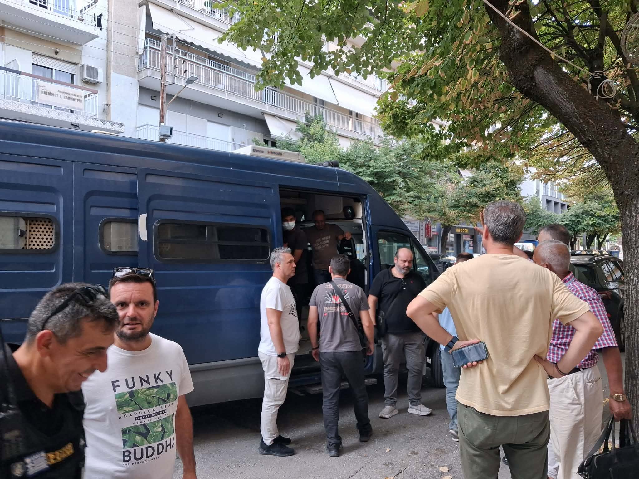 Σέρρες: Ένοχοι οι 23 κατηγορούμενοι για τα επεισόδια στη δομή της Σιντικής – Ποινές έως 26 μήνες