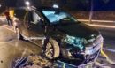 Χανιά: Αυτοκίνητο πέρασε στο αντίθετο ρεύμα και συγκρούστηκε με ταξί-βαν – Βίντεο από τη στιγμή του τροχαίου
