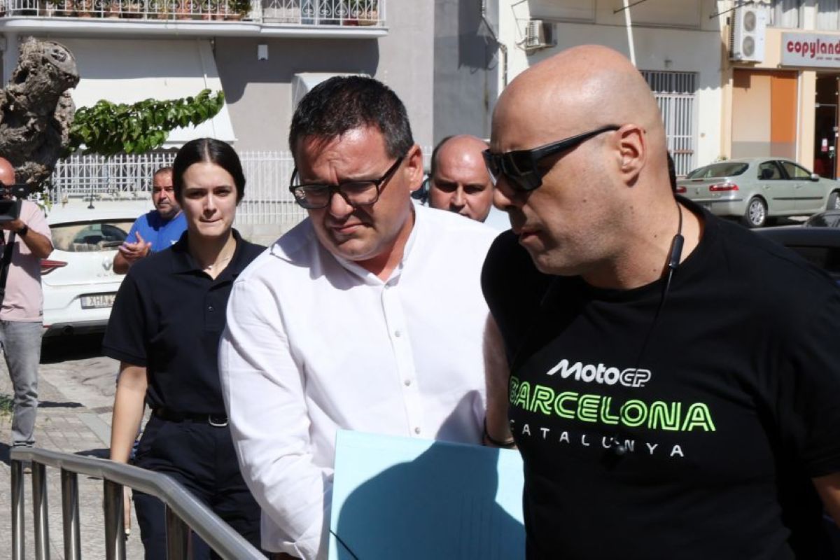 Ο Δήμαρχος Στυλίδας στα δικαστήρια για τη φωτιά στην Βοιωτία