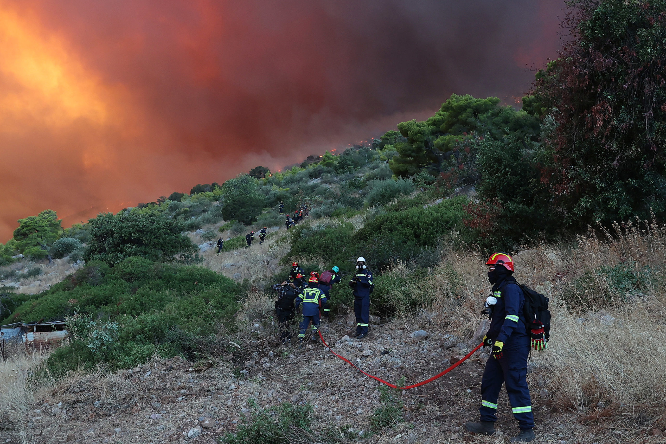 Σε κατάσταση συναγερμού Αττική και Εύβοια – Πρόβλεψη για ακραίο κίνδυνο πυρκαγιάς