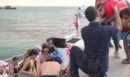 Φωτιά στη Χαλκιδική: Φωτογραφίες και βίντεο από την επιχείρηση απομάκρυνσης κατοίκων και επισκεπτών δια θαλάσσης