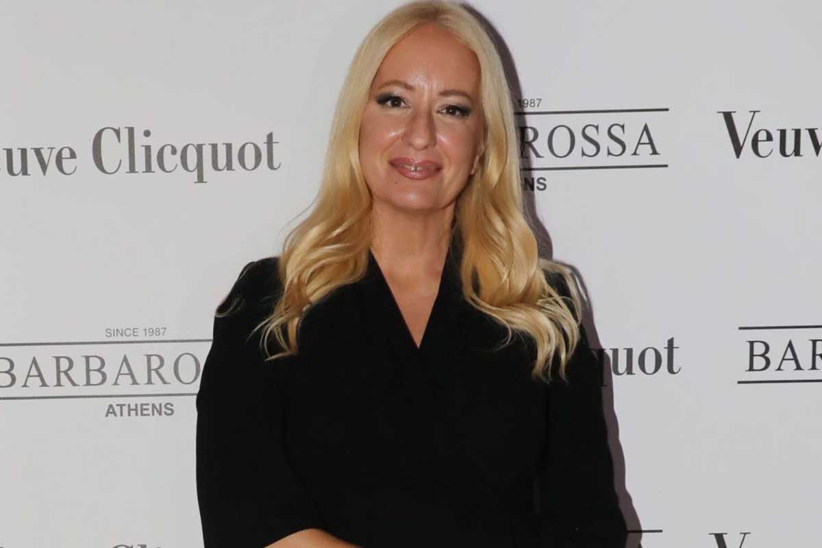 Αφροδίτη Γραμμέλη: «Ας αναρωτηθούν γιατί έφυγε ο κόσμος από την τηλεόραση» – Το αιχμηρό μήνυμα για τους παρουσιαστές