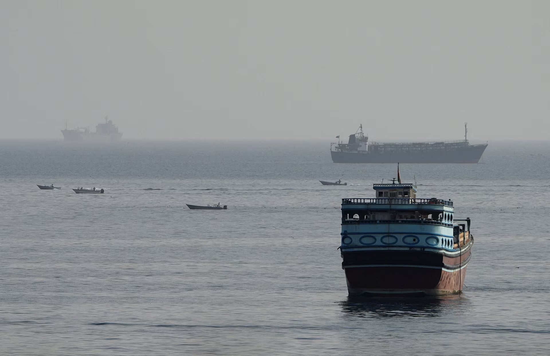 Ορμούζ: Οι 6 απαιτήσεις του Ιράν που «τινάζουν στον αέρα» τις ελπίδες για άμεσο άνοιγμα – Γιατί το deal με το Ομάν δεν αρκεί