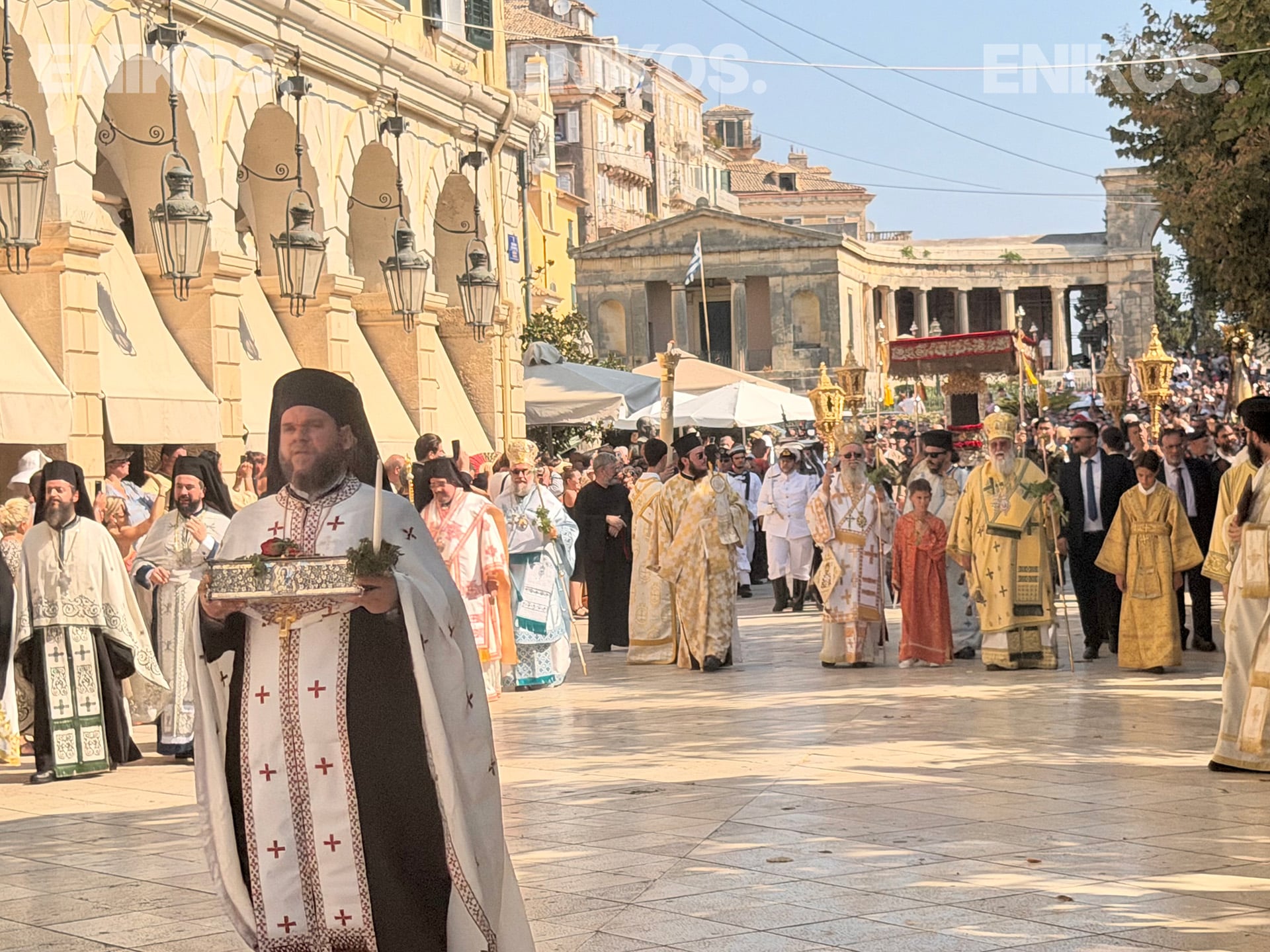 Κέρκυρα: Με μεγαλοπρέπεια η Λιτανεία του Αγίου Σπυρίδωνος – Πώς έσωσε το νησί από την πολιορκία των Τούρκων το 1716 – ΦΩΤΟ και ΒΙΝΤΕΟ