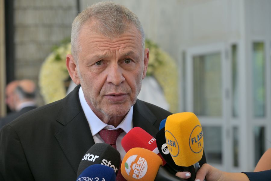 Κηδεία Νίκου Καλογερόπουλου