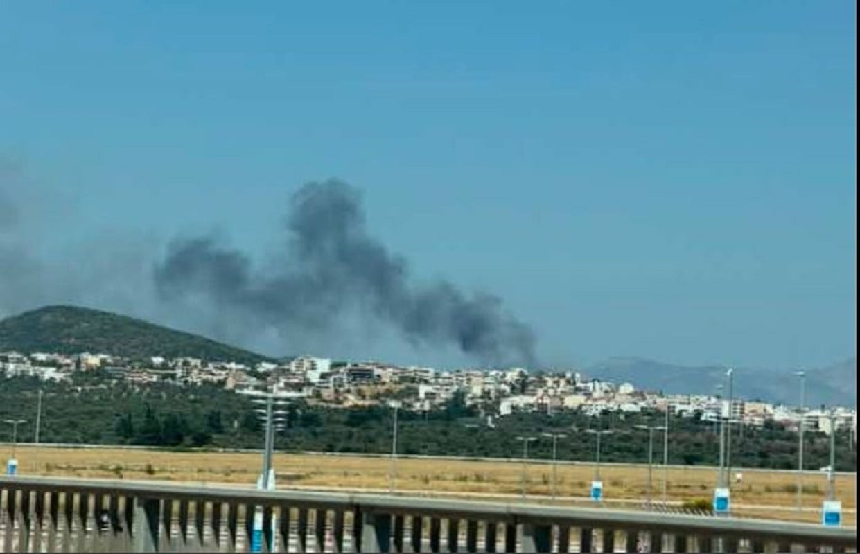 Κορωπί: Χωρίς ενεργό μέτωπο η φωτιά – Τέθηκε υπό έλεγχο μέσα σε 30 λεπτά