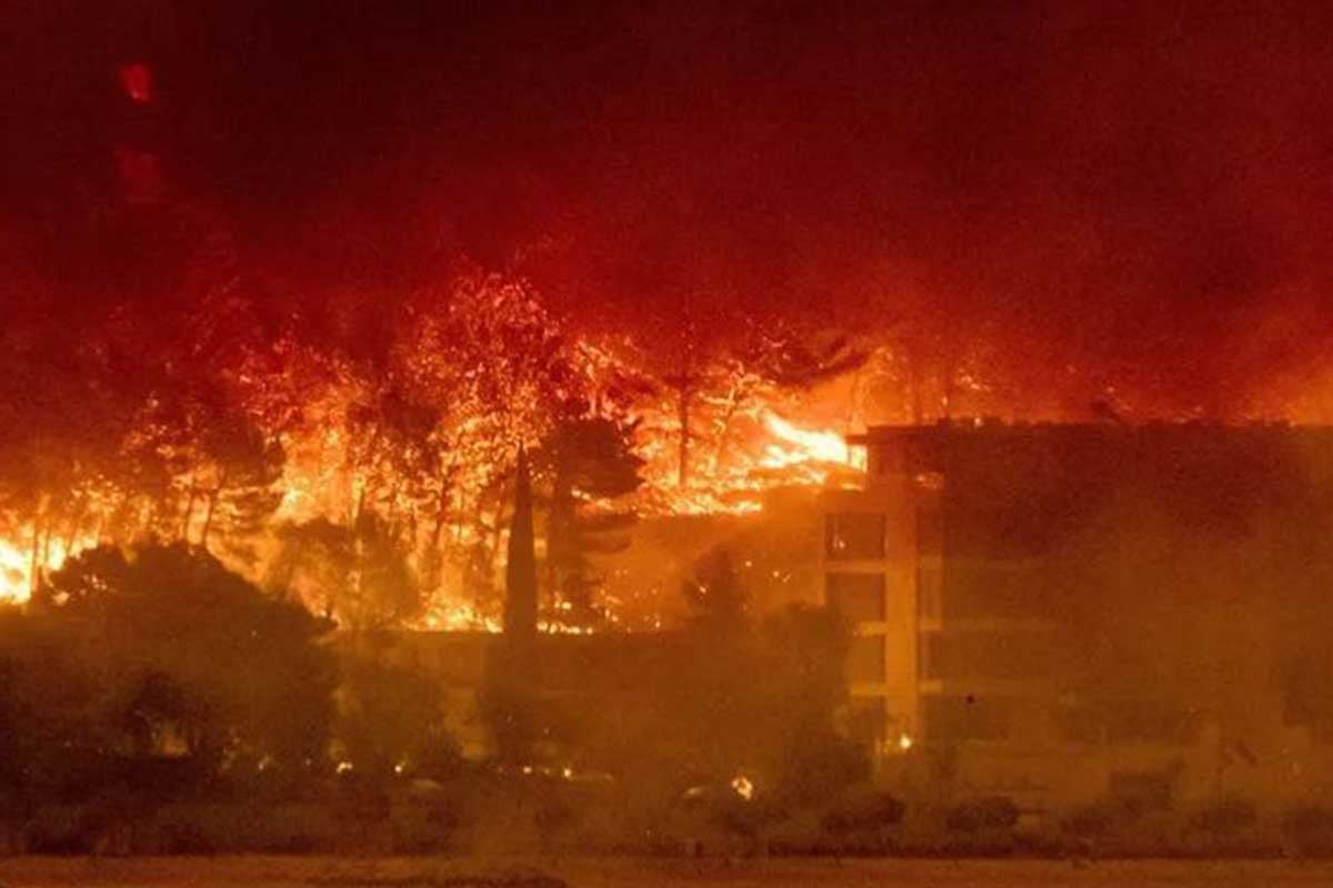 Κροατία: Νεκρή γυναίκα από τη φονική πυρκαγιά στην Ομίς – 40 τραυματίες, μία αγνοούμενη και χιλιάδες εκκενώσεις