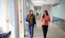Καθιστική ζωή: Πώς το περπάτημα για 5 λεπτά κάθε μία ώρα μπορεί να βελτιώσει την υγεία σας, σύμφωνα με μελέτη